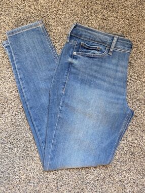 Old Navy Mid Rise Rockstar Super Skinny Jean Size 8